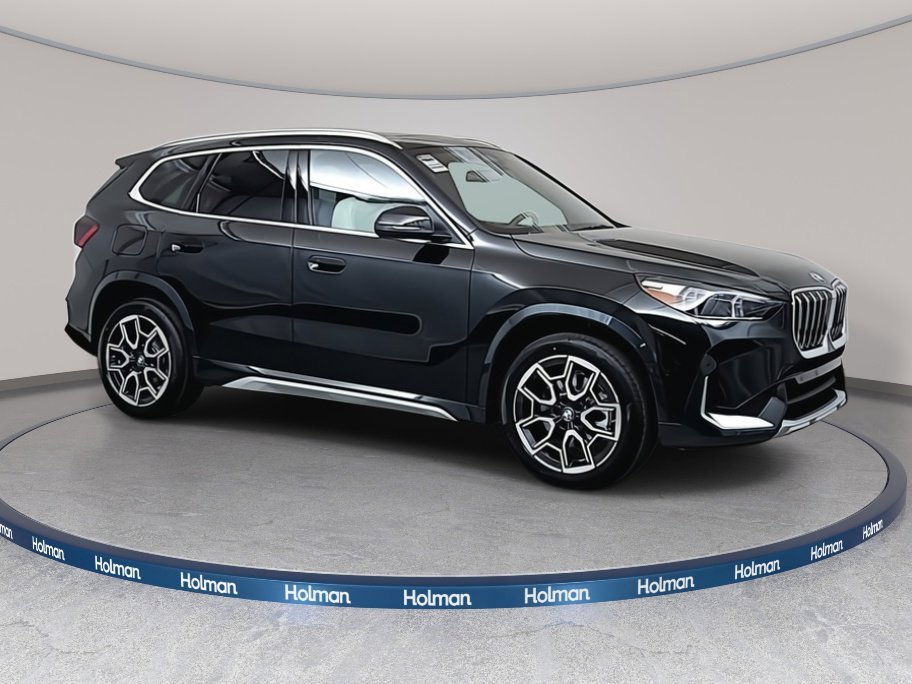 Used 2026 Black Sapphire Metallic BMW xDrive28i image 6
