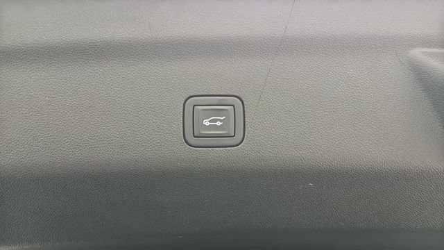Used 2023 Sterling Metallic GMC Denali image 28