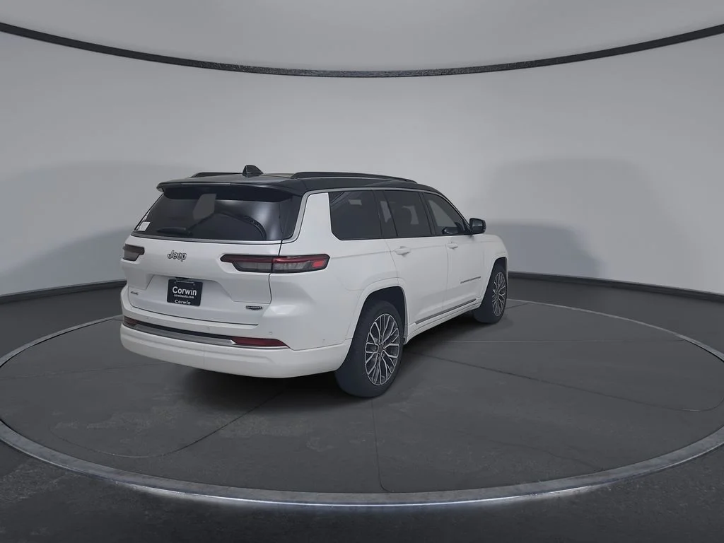 New 2026 Bright White Clear-Coat Exterior Paint Jeep Summit image 14