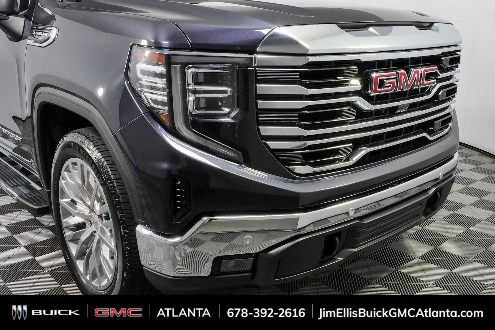 Used 2022 Titanium Rush Metallic GMC SLT image 37