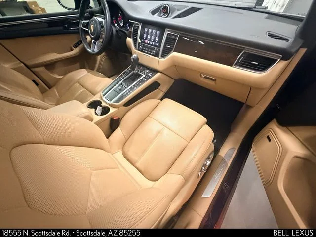 Used 2017  Porsche S image 11