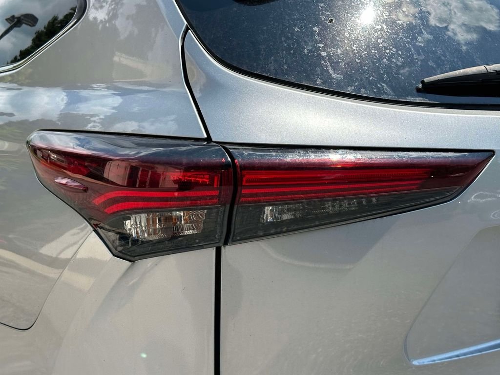 Used 2024 Silver Toyota XLE image 11