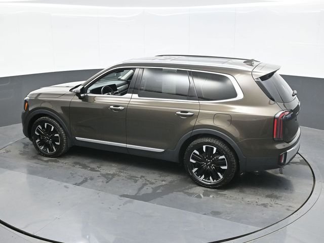 Used 2024 Green Kia SX-Prestige image 11
