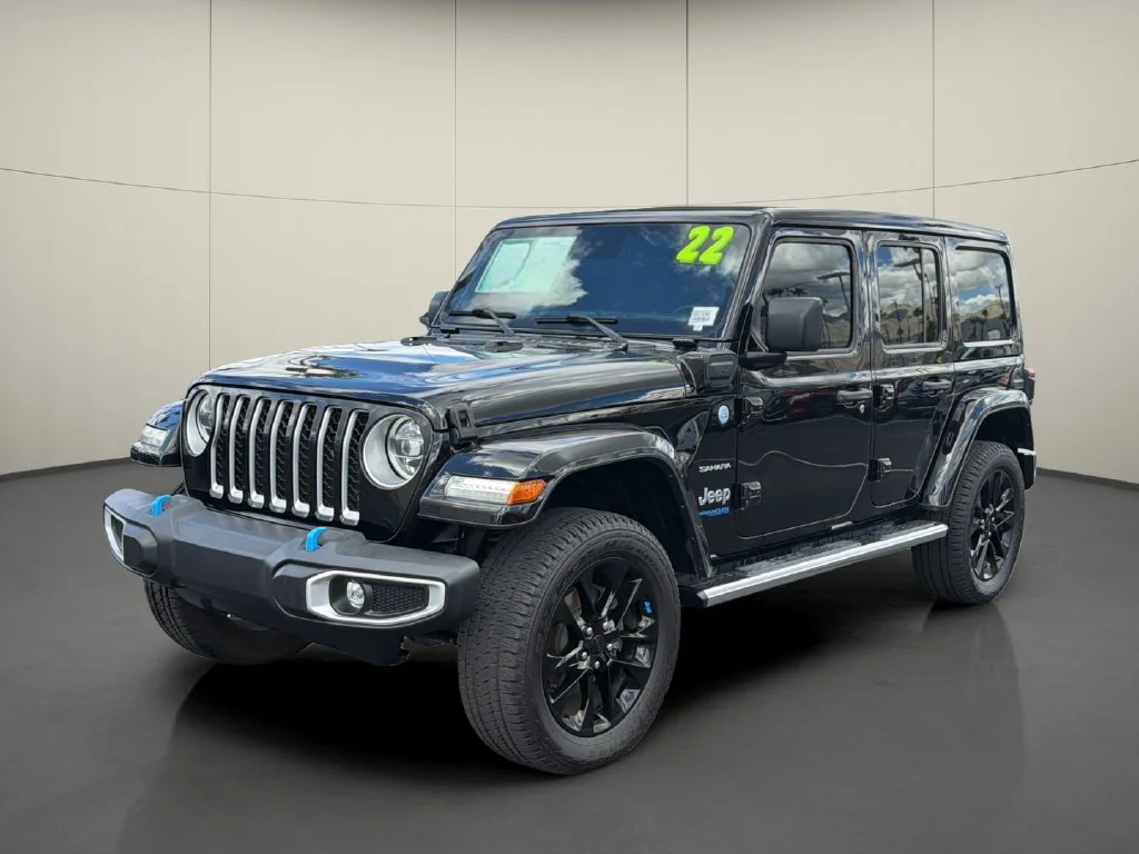 Used 2022 Black Jeep Unlimited Sahara 4x4 image 3