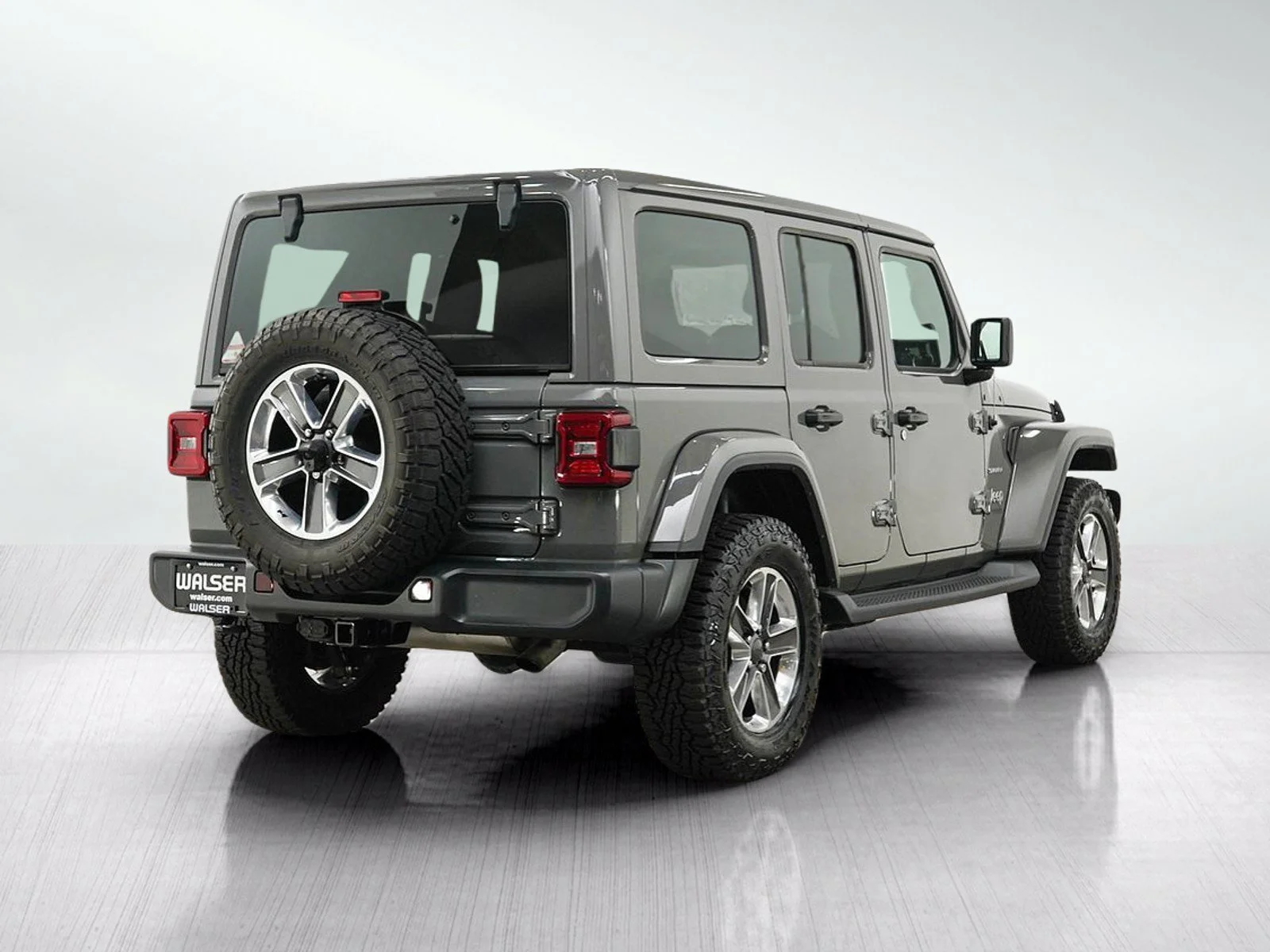 Used 2019 Sting-Gray Clearcoat Jeep Unlimited Sahara image 5