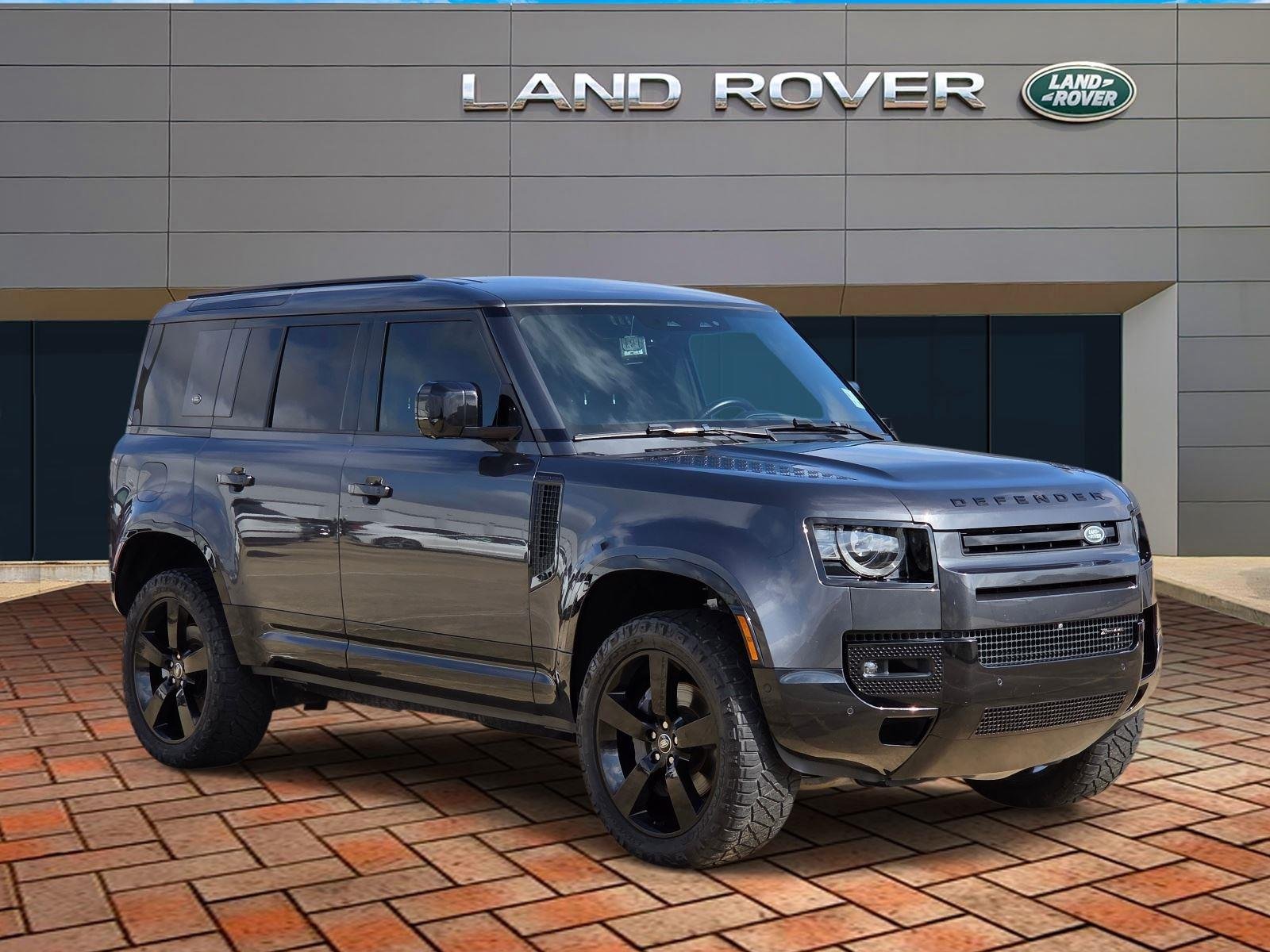 Used 2022 Carpathian Grey Premium Metallic Land Rover X-Dynamic image 3