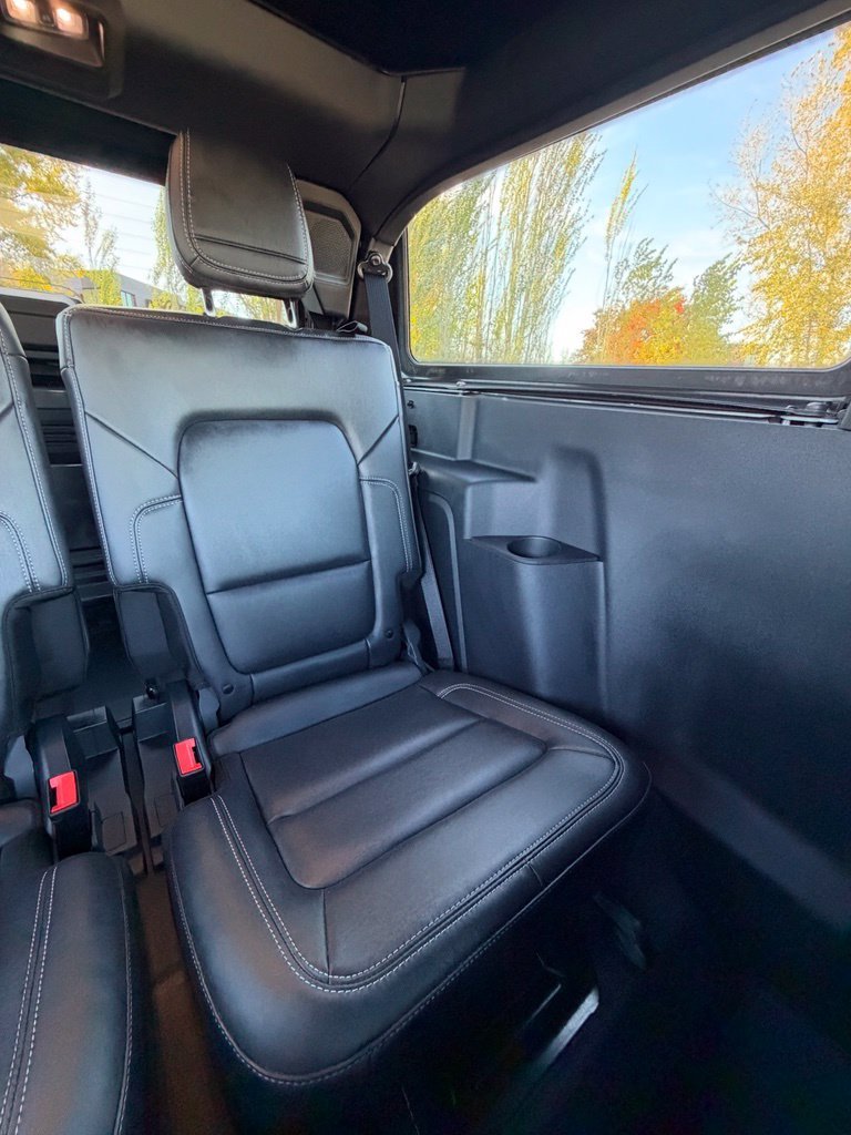 Used 2025 Gray Metallic Ford Badlands image 27