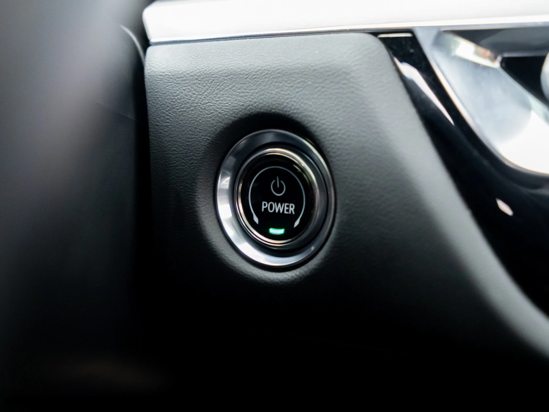 Certified Used 2025 White Cadillac Sport image 23