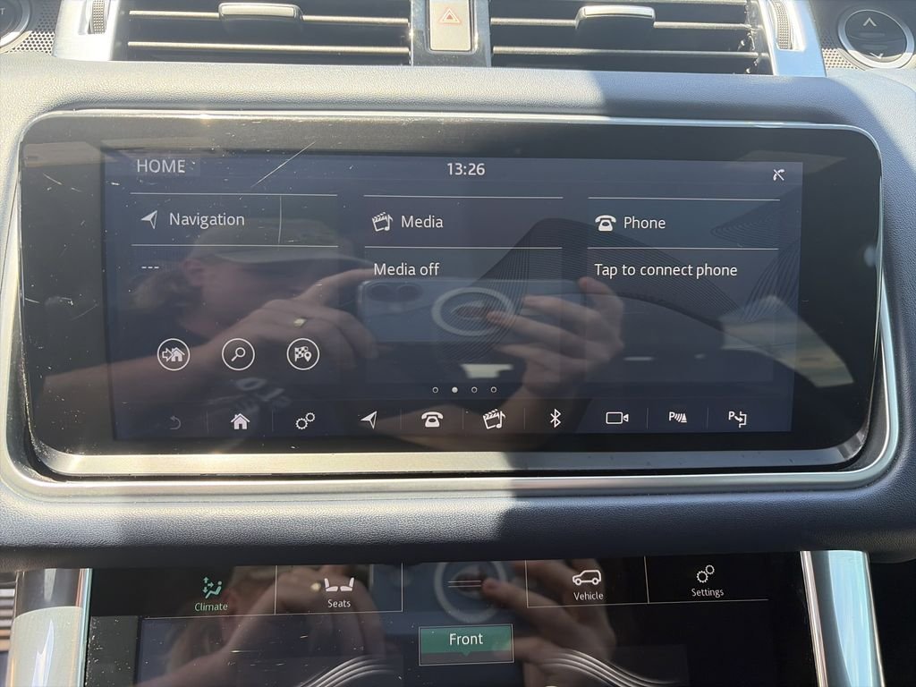 Used 2020  Land Rover HST image 23