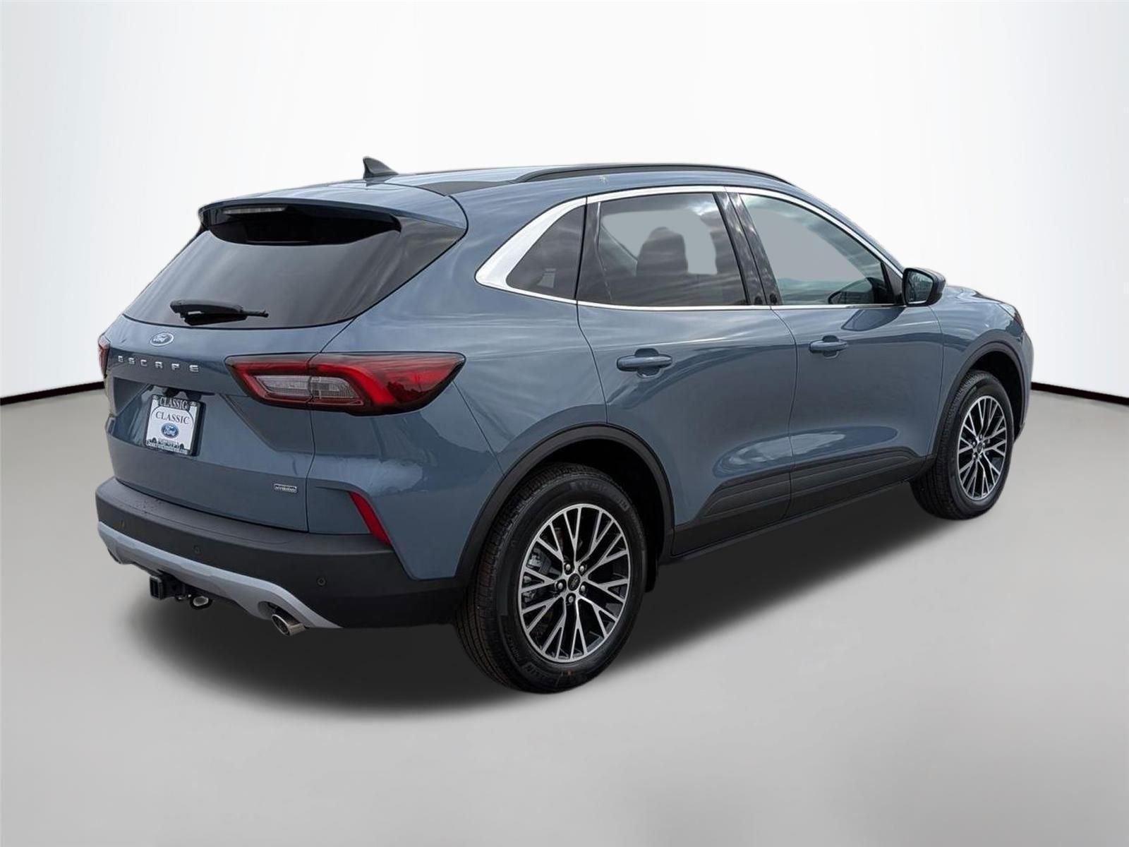 New 2026 Vapor Blue Metallic Ford Plug-in Hybrid image 7