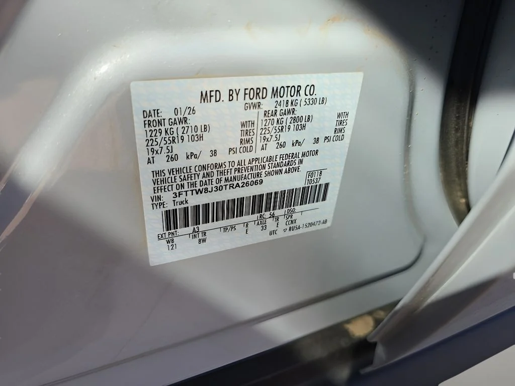 New 2026 Space White Metallic Ford XLT image 38