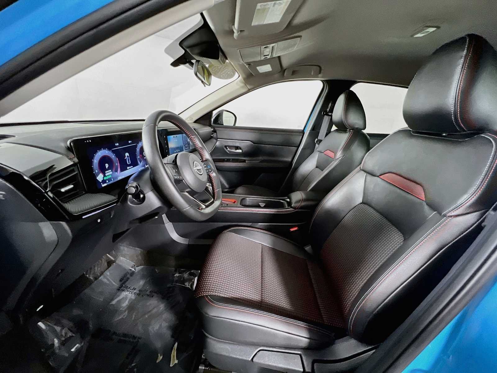Used 2025 Arctic Ice Blue Metallic/Super Black Nissan SR image 21