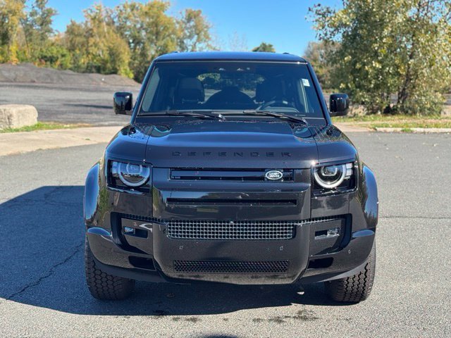 New 2026 Santorini Black Land Rover X-Dynamic SE image 7