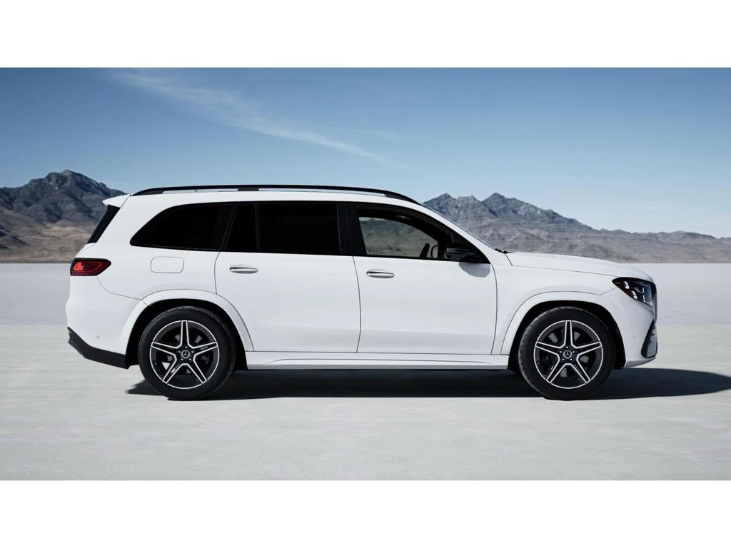New 2027 White Mercedes-Benz GLS 450 image 2