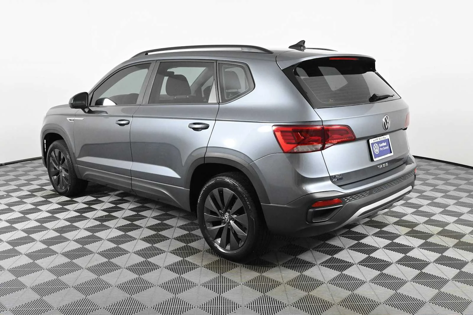 Certified Used 2023 Platinum Gray Metallic Volkswagen S image 5