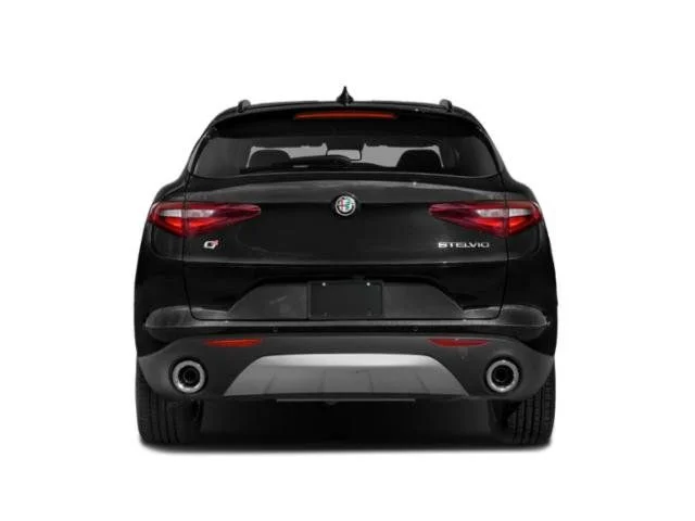 Used 2020 Red Alfa Romeo Base image 8