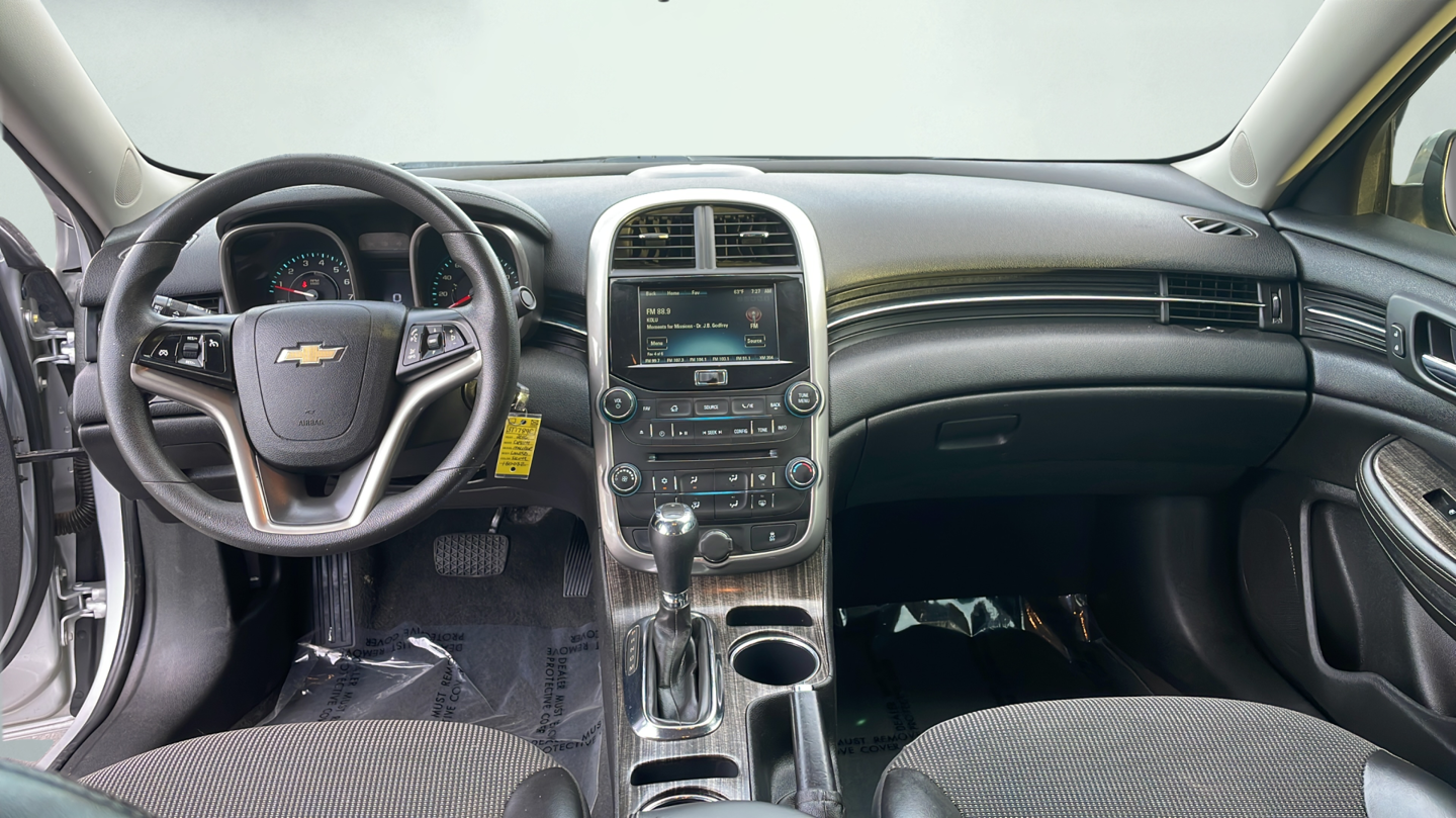 Used 2016 Silver Chevrolet LT image 20