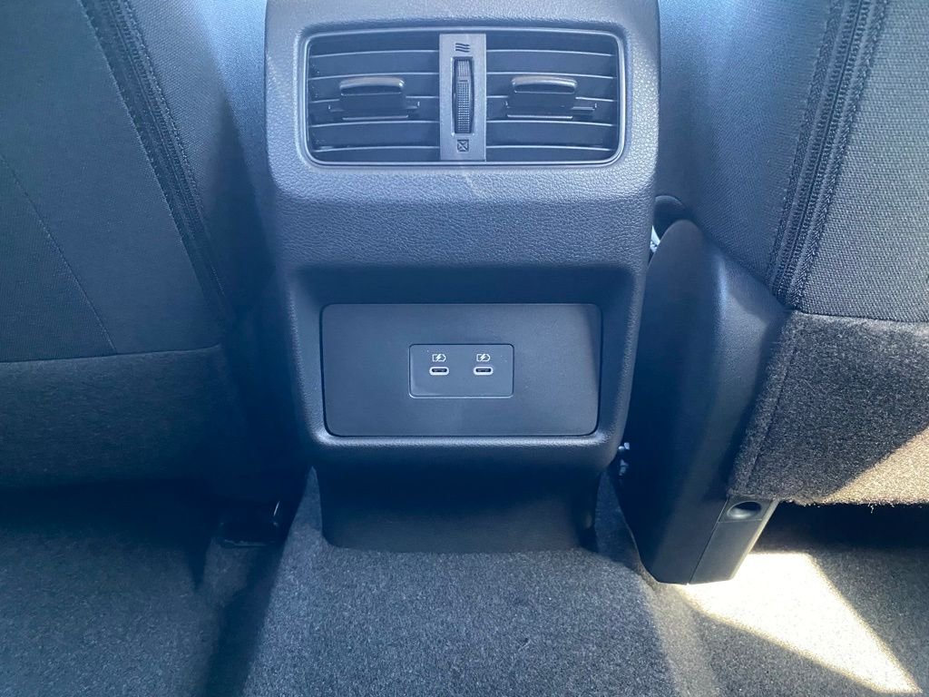 2026 Nissan Rogue SV - Photo 17