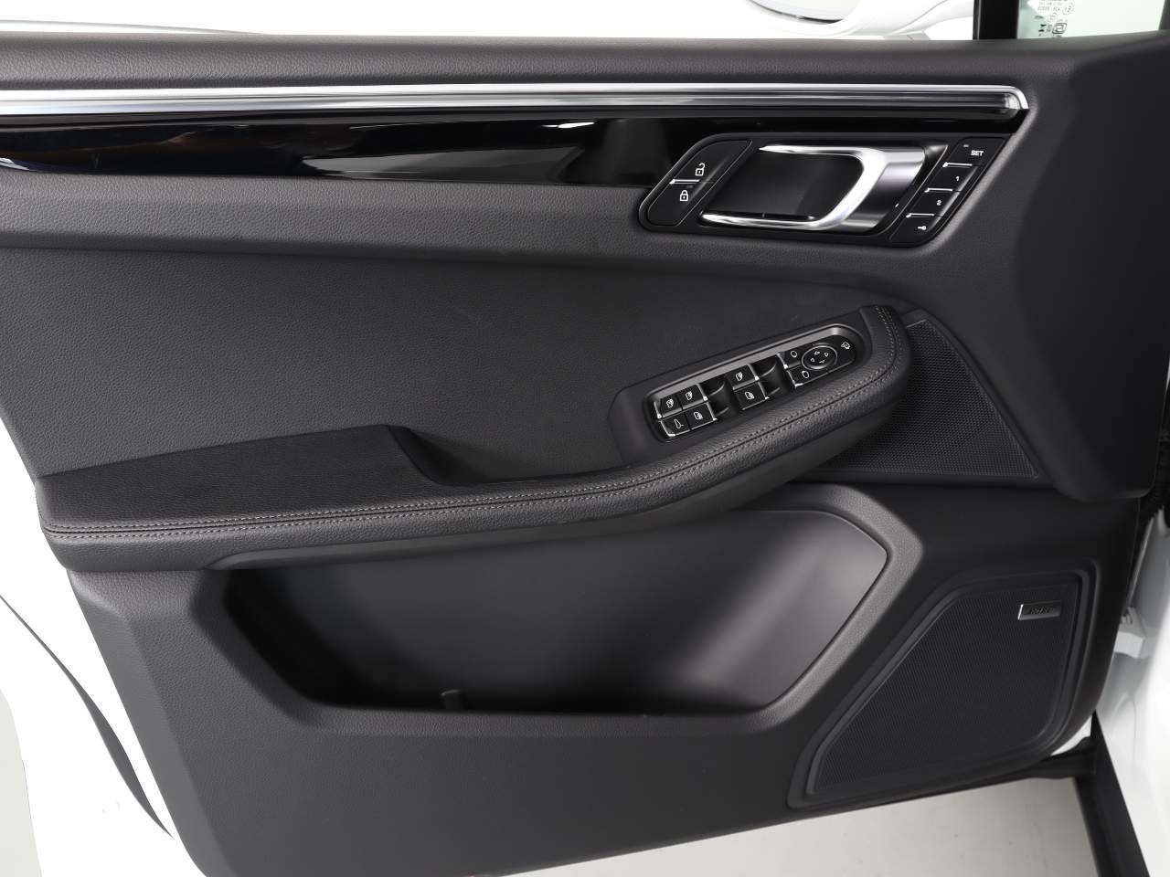 Certified Used 2025 WHITE Porsche  image 21
