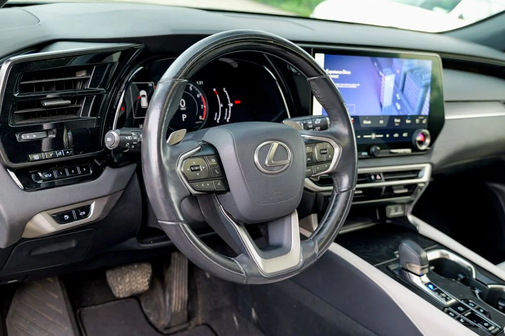 Used 2023 Green Pearl Lexus 350 Premium image 20