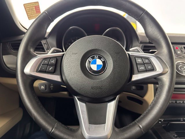 Used 2016 White BMW sDrive28i image 16