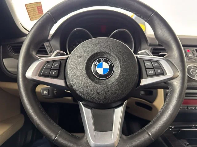 Used 2016 White BMW sDrive28i image 16