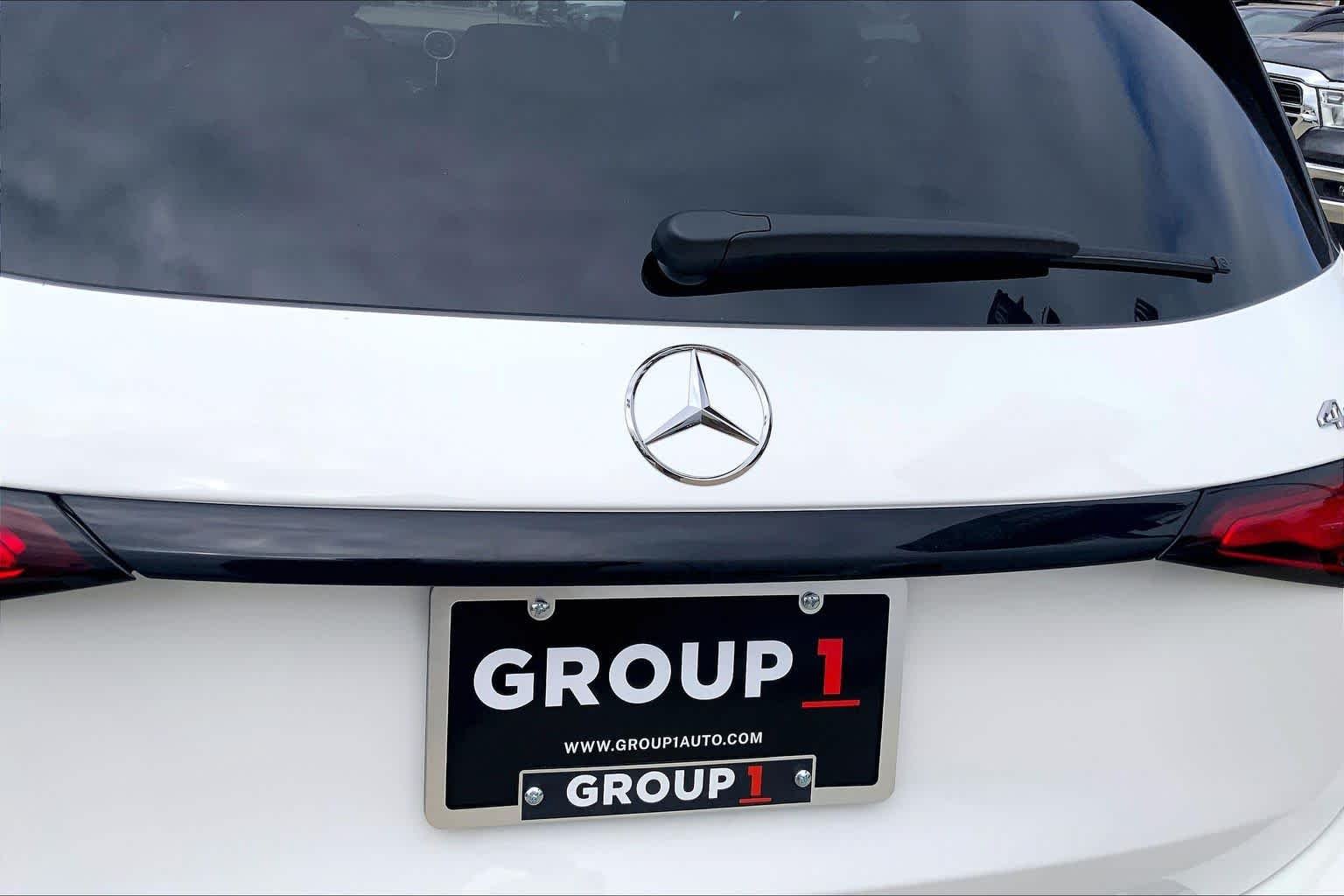 New 2027 Polar White Mercedes-Benz GLC 300 image 15