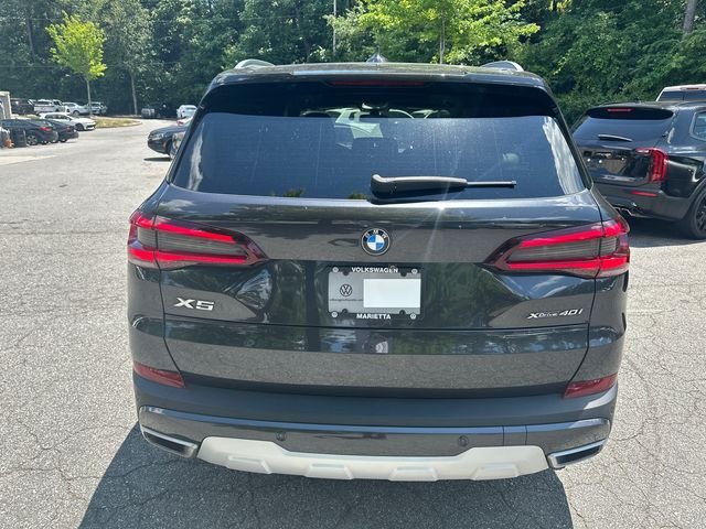 Used 2021 Gray BMW xDrive40i image 6