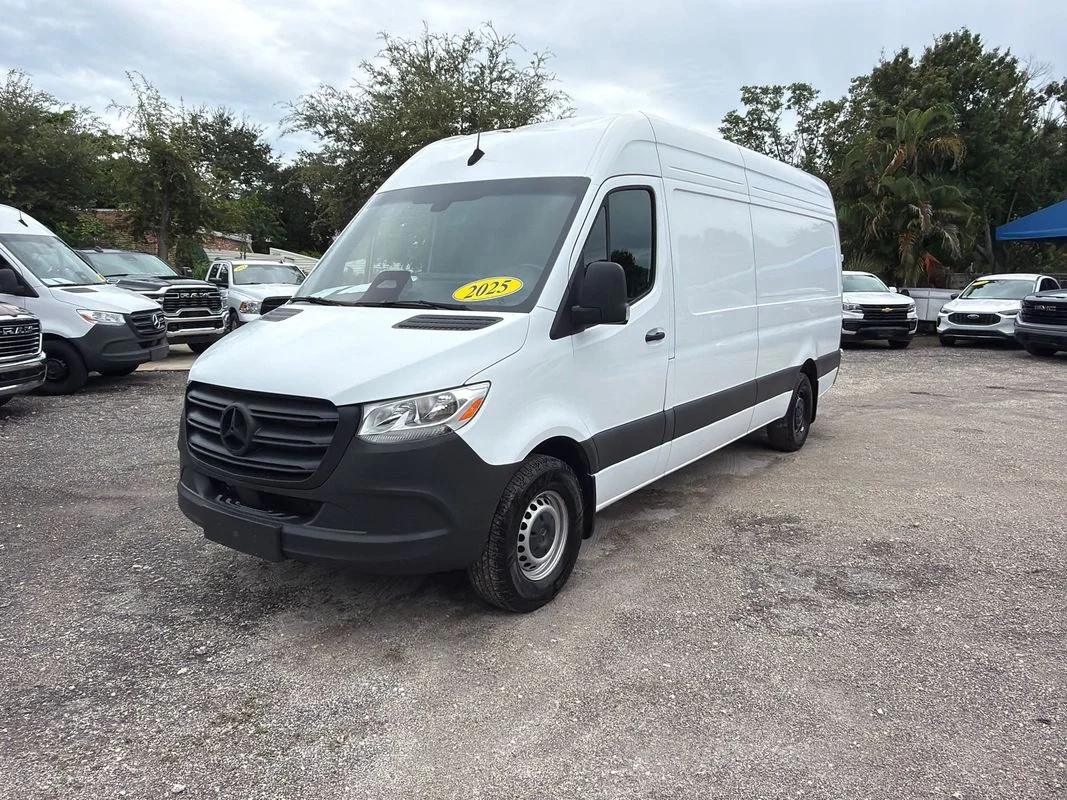 2025 Mercedes-Benz Sprinter Cargo Van