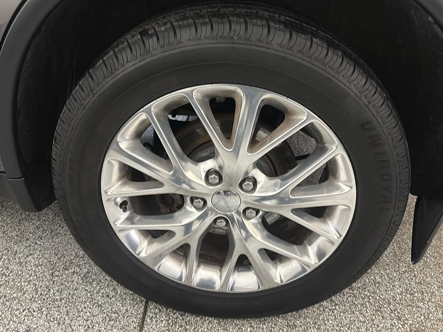 Used 2014 Granite Crystal Metallic Clearcoat Dodge Citadel image 4