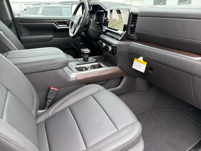 2026 GMC Sierra 1500 SLT - Photo 22