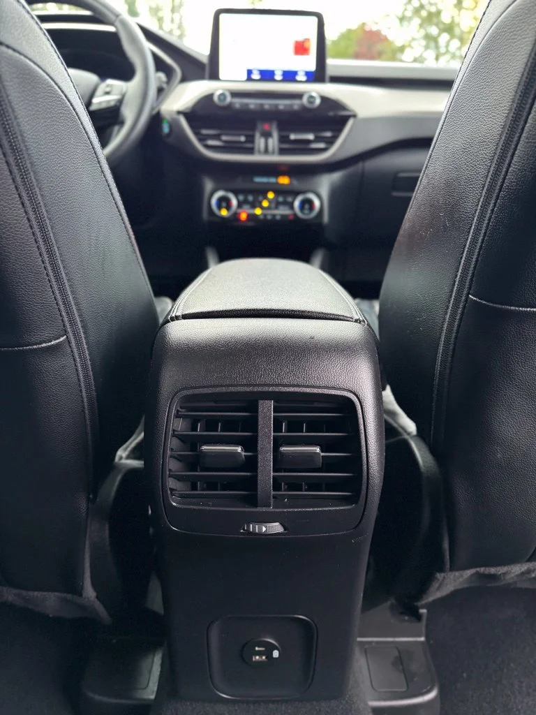 Used 2022 Black Metallic Ford SEL image 28