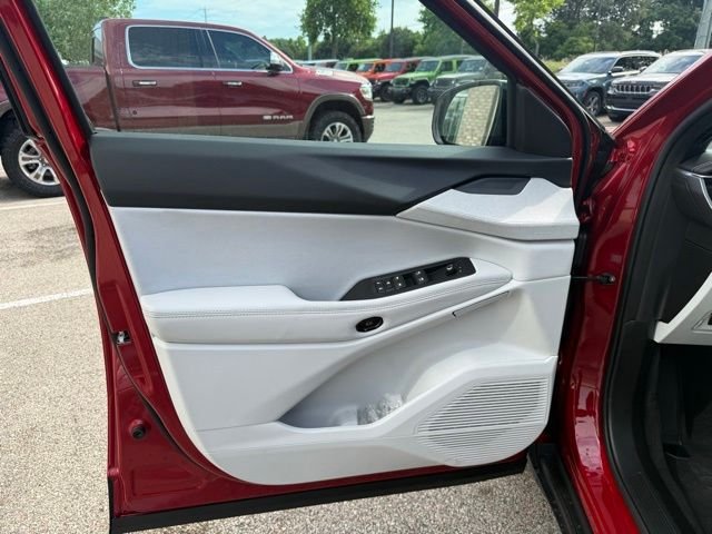 New 2026 Red Hot Pearl-Coat Exterior Paint Jeep Laredo image 14
