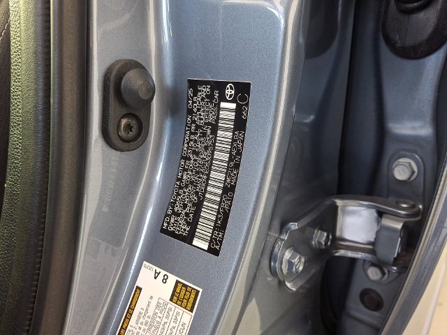 Used 2025  Toyota LE image 33