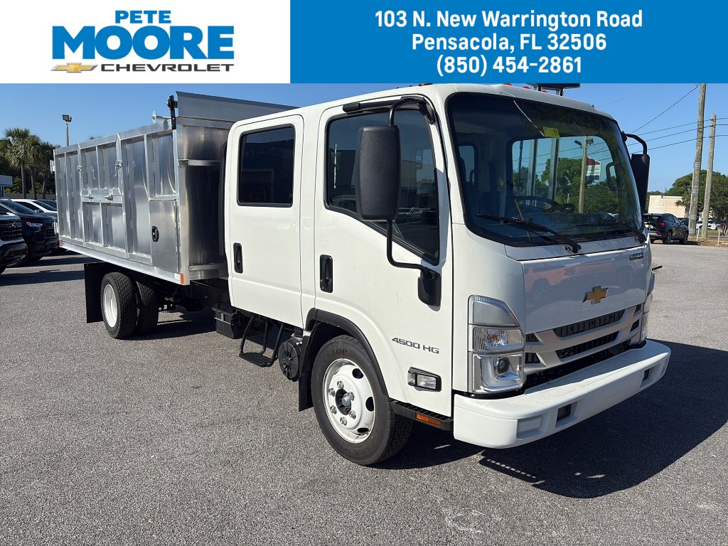 2026 Chevrolet Low Cab Forward 4500 Gas 176" WB Crew Cab's photo