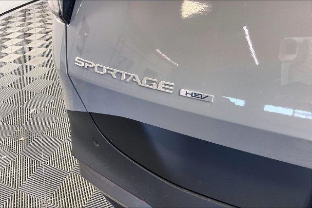 New 2027 Wolf Gray Kia S image 9