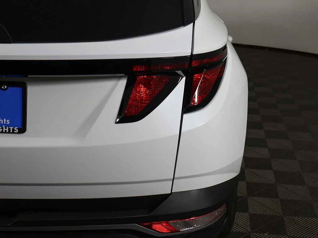 Used 2024 White Pearl Hyundai SEL image 15