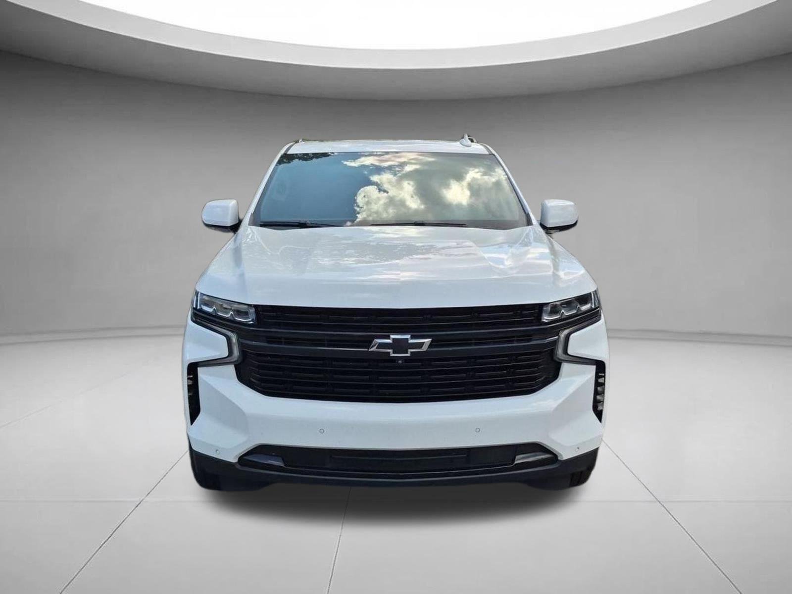 Used 2023 Summit White Chevrolet RST image 2