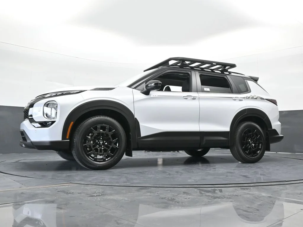 New 2026 White Mitsubishi Trail Edition image 65