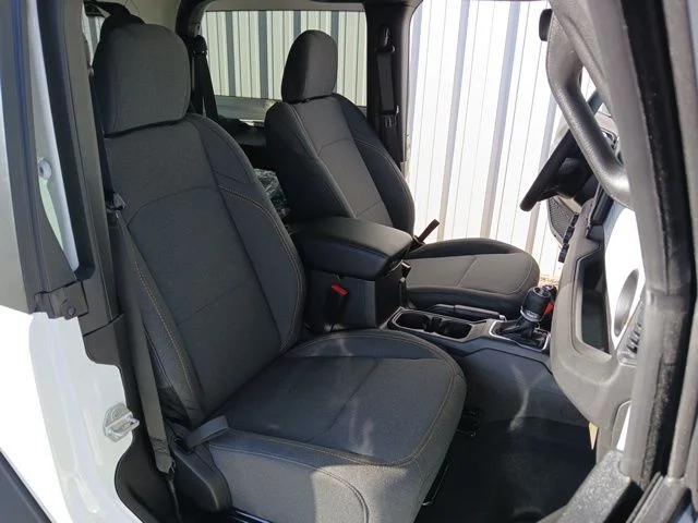 New 2026 Bright White Clear-Coat Exterior Paint Jeep Sport S image 22