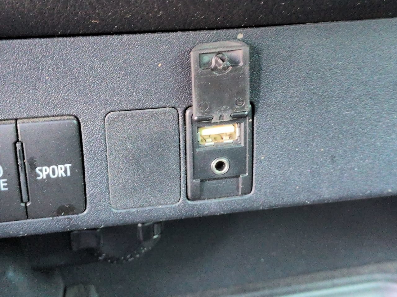 Used 2018 Black Currant Toyota LE image 19