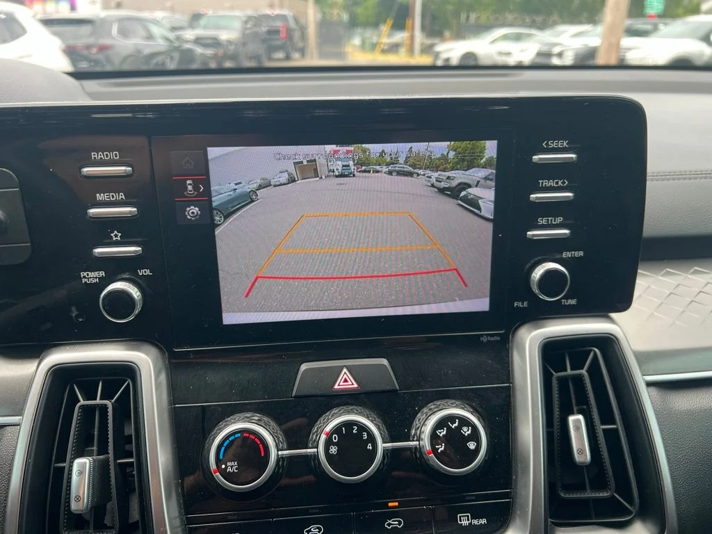 Used 2023 White Kia LX image 12