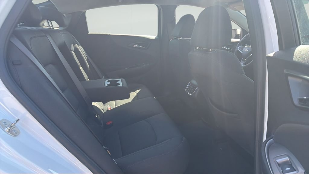 Used 2024 White Chevrolet LT image 10