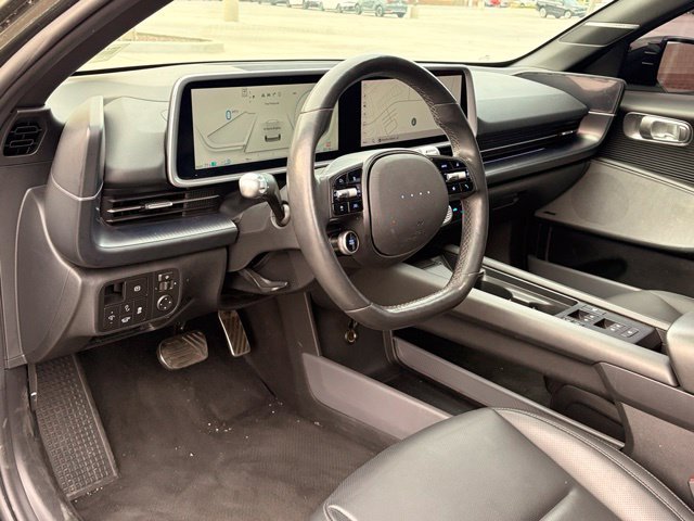 Used 2023 Green Hyundai Limited image 16