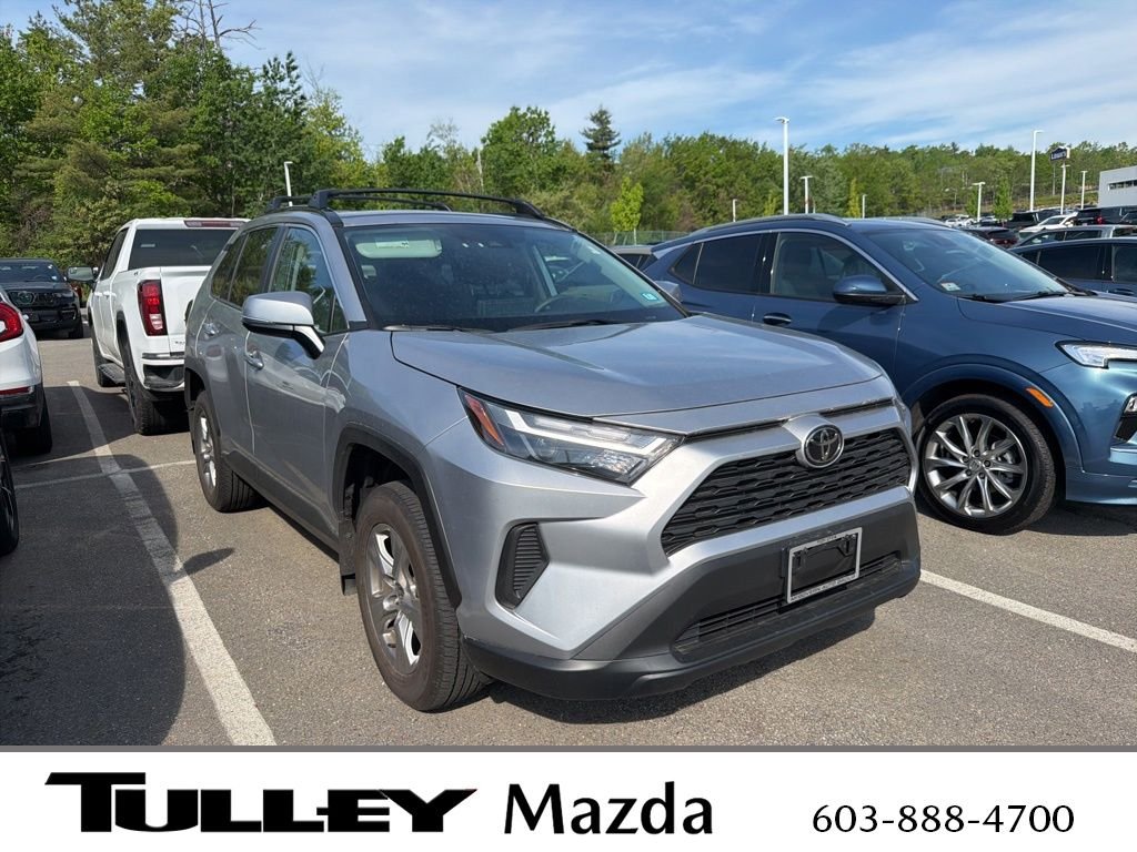 2024 Toyota RAV4 XLE AWD's photo