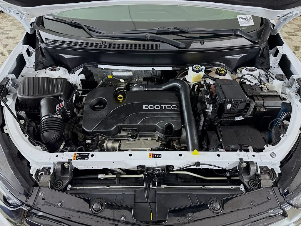 Used 2022 SUMMIT WHITE Chevrolet Premier image 28
