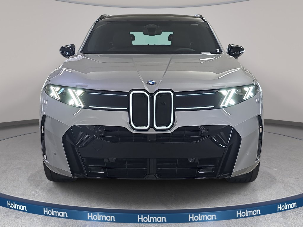 New 2027 Space Silver Metallic BMW  image 2