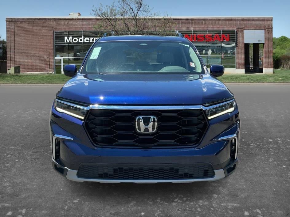 Used 2023 Blue Honda Touring image 6