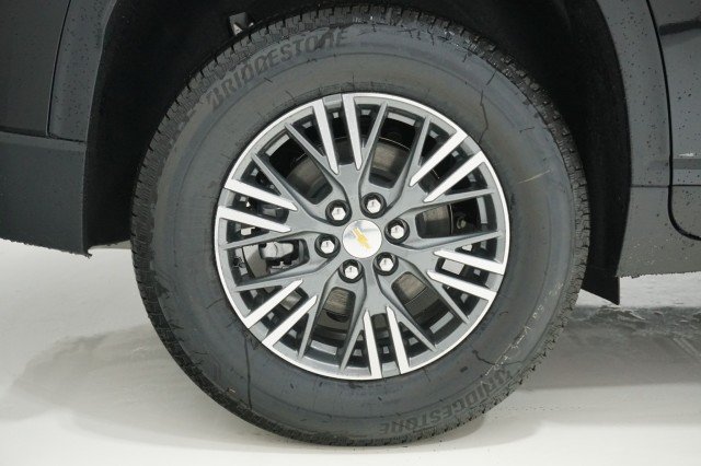 New 2026 Mosaic Black Metallic Chevrolet LT image 6