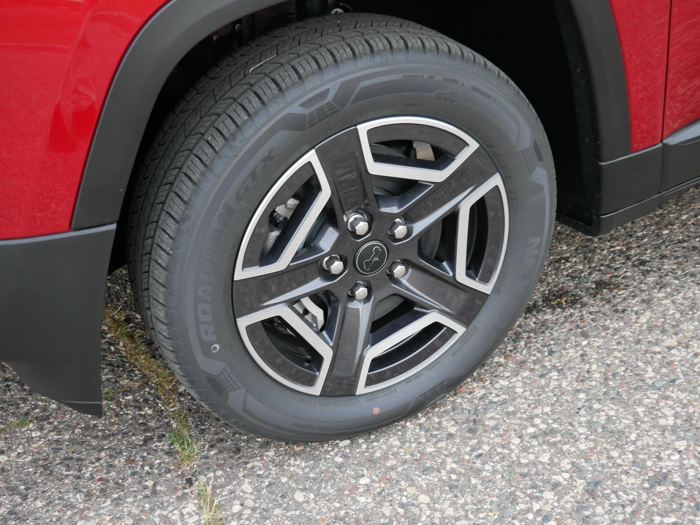 New 2026 Red Hot Pearl-Coat Exterior Paint Jeep Limited image 5